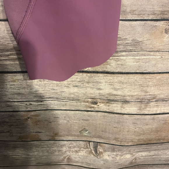 LuluLemon Capri Leggings - Picture 9 of 10